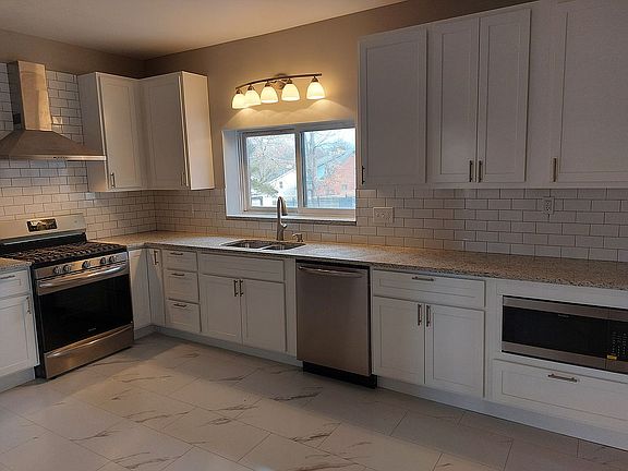5th image of 7375 La Veta Ave