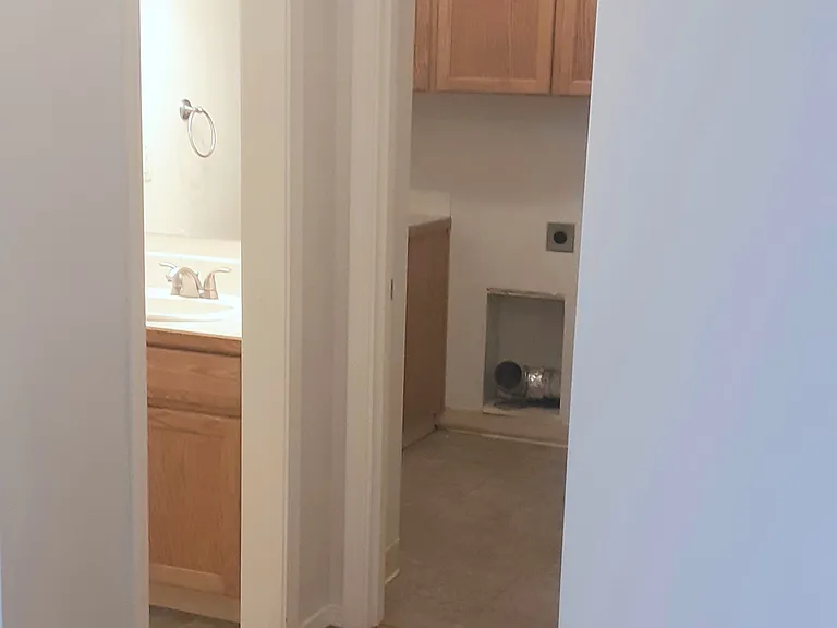 739 NW Date Ave — Photo 7