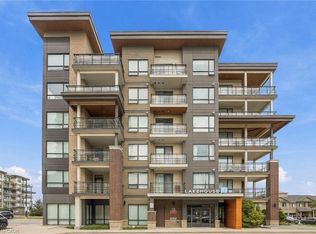 10 Esplanade Ln #616, Grimsby, ON L3M 0H1