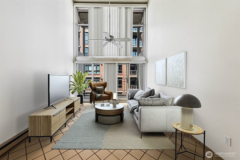 4th image of 1000 Union Street #412