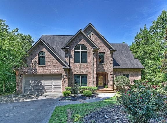 2nd image of 161 Plantation Dr