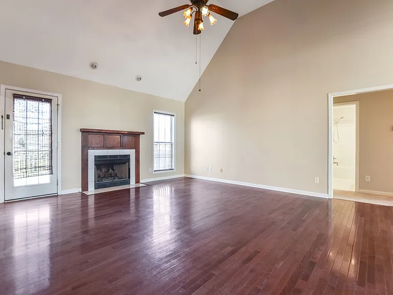 3886 Stella Dr — Photo 6