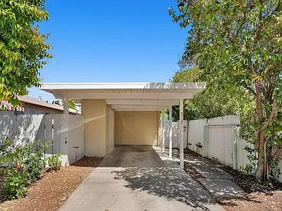 3271 Alma St — Photo 20
