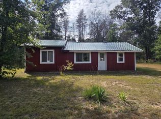 5237 N Twin Creek Rd, Luther, MI 49656