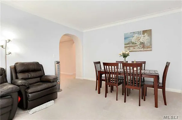 Sold by Redfin Real Estate | media 53