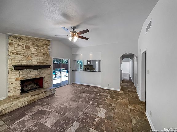 4th image of 4611 TEX WOODS ST