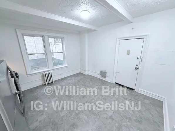 259 Grant Avenue image 4 of 21