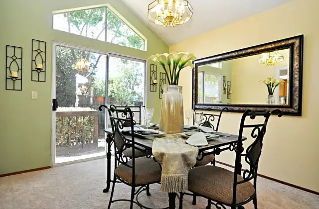 684 Costigan Cir — Photo 3