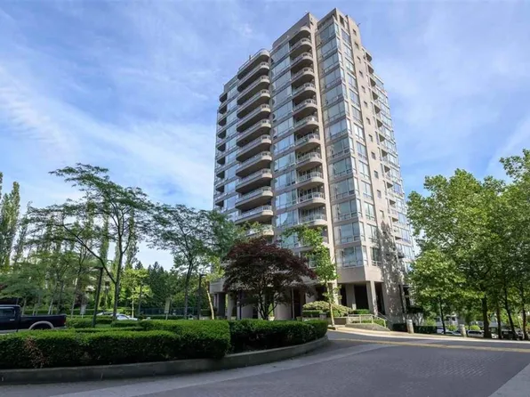 9623 Manchester Dr #906, Burnaby, BC V3N 4Y8