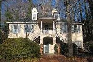 1st image of 33 Plantation Dr NE #B
