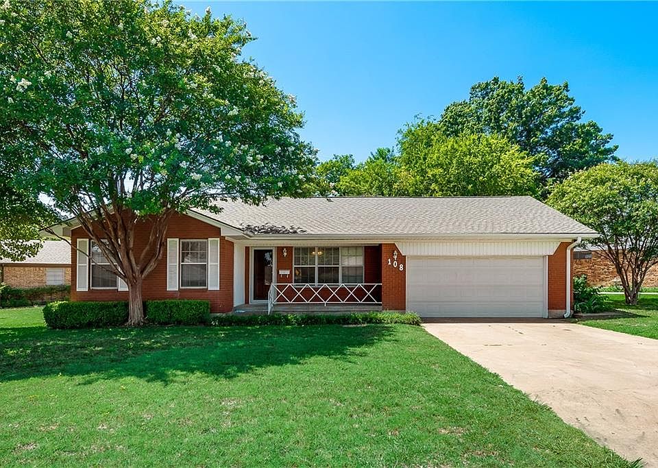 1st image of 108 Redbud Trl