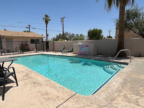 5th image of 73740 Santa Rosa Way #E