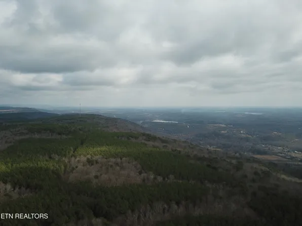 Hotwater Rd, Soddy Daisy, TN 37379