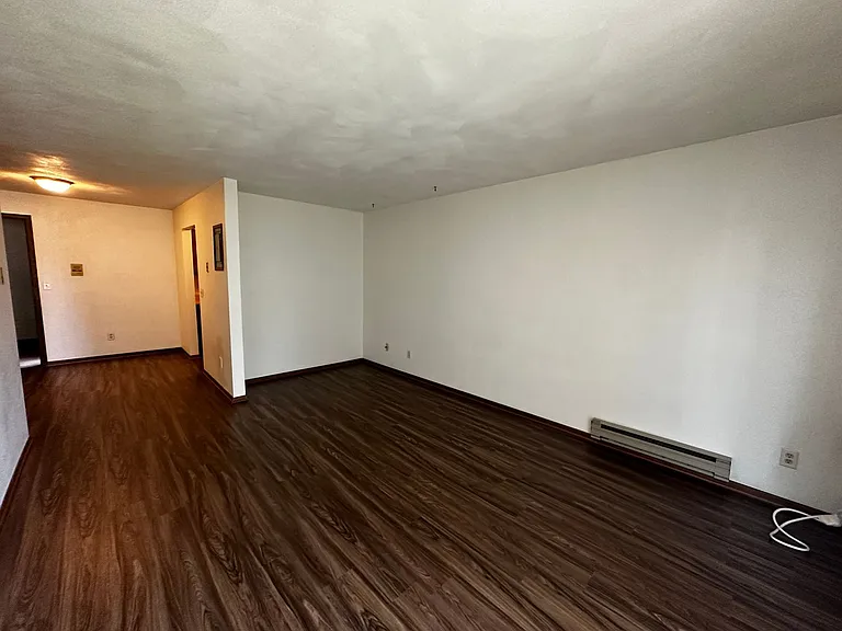 2111 Refset Dr — Photo 6