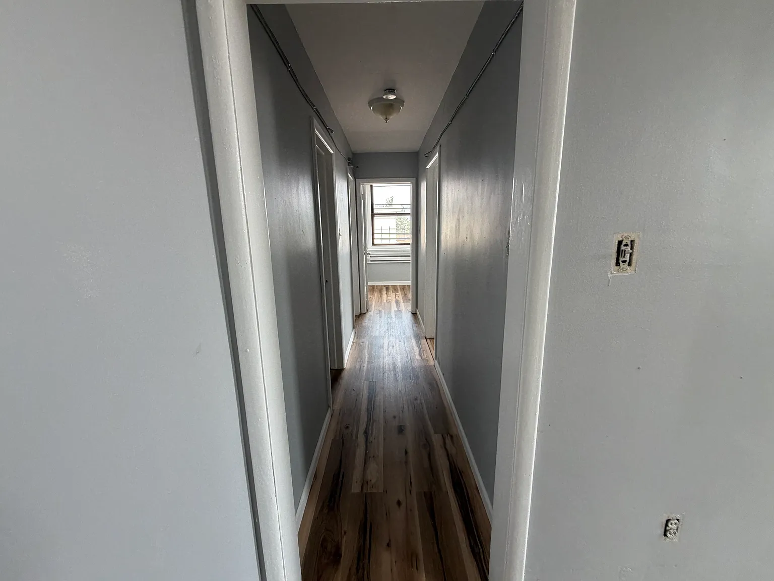 3 bed, $1,500 — Photo 1
