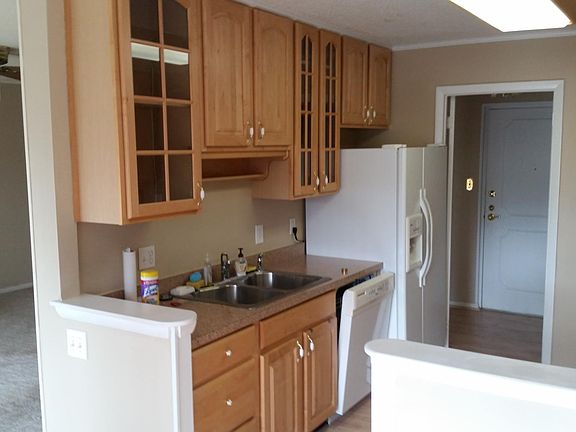 2nd image of 4702 Linden Knoll Dr APT 324