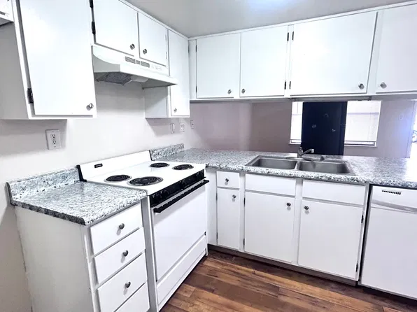 5621 Acoma Rd SE, Albuquerque, NM 87108