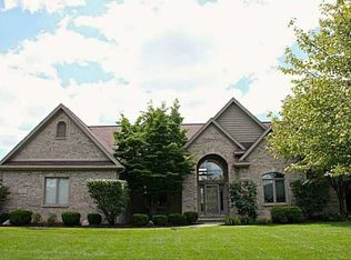 7669 Pebble Creek Dr, Maumee, OH 43537