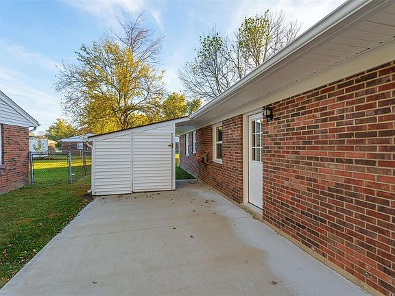 4th image of 2900 Yosemite Dr