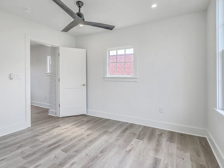 68 Lee St #B — Photo 14
