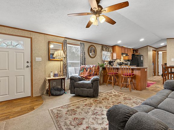 2nd image of 21 Deer Hill Avenue