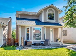 16 W Millrise Cres SW, Calgary, AB T2Y 2H6