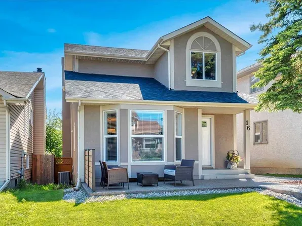 16 W Millrise Cres SW, Calgary, AB T2Y 2H6