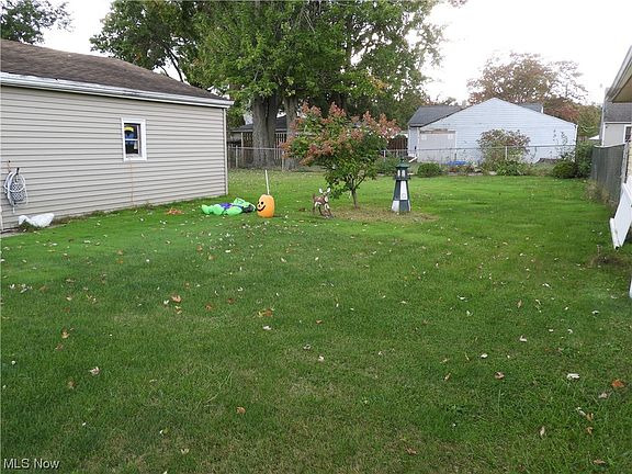 3rd image of 6440 Scott Dr