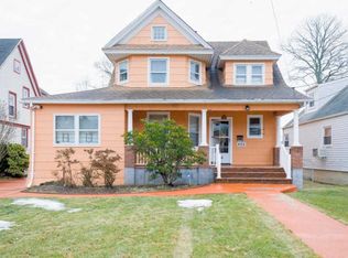 423 Southside Ave, Freeport, NY 11520