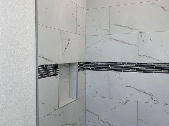 5th image of 674 Thomas Sherwin Ave S #674