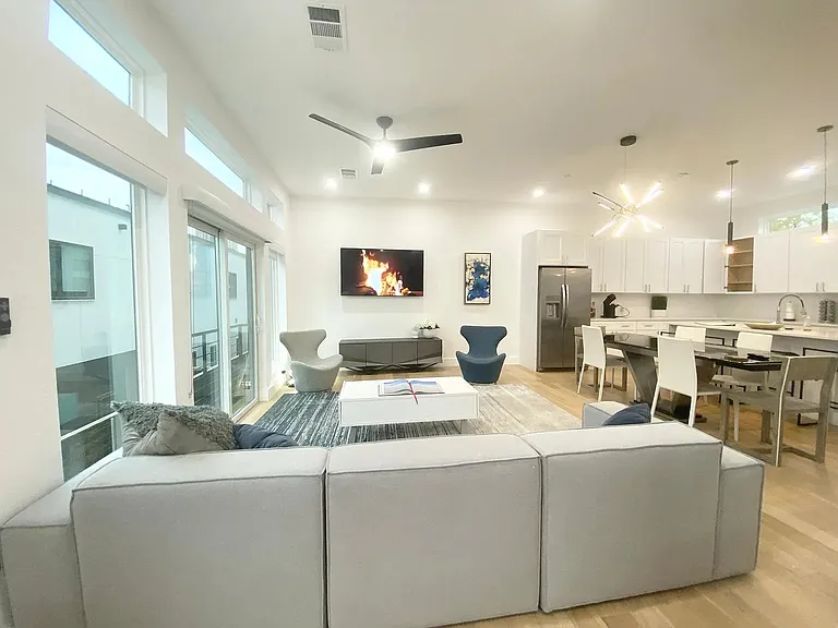 4223 Delano Pl #102 — Photo 7