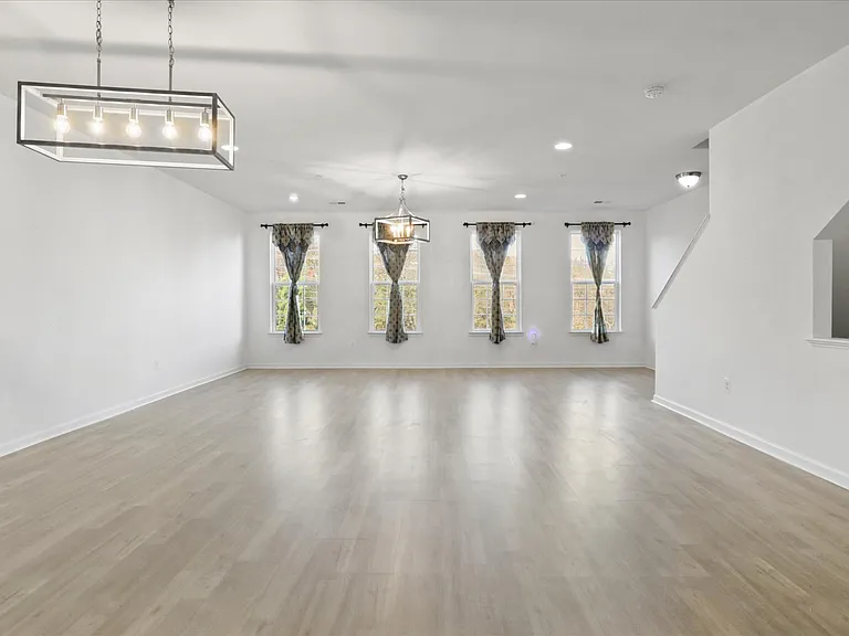 14766 Malloy Ct — Photo 17