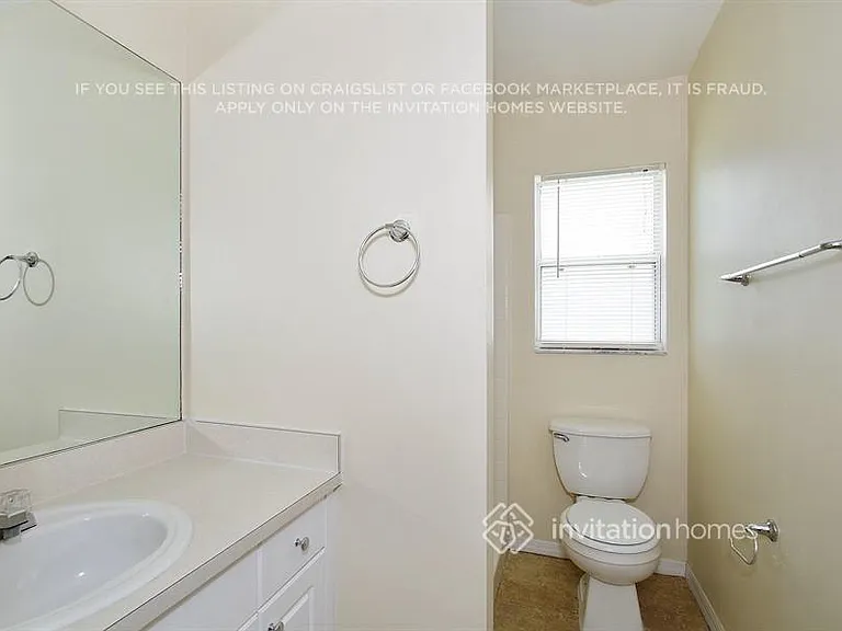3009 Tropical Cir SE — Photo 10