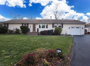 107 Warrenville Rd, Green Brook, NJ 08812