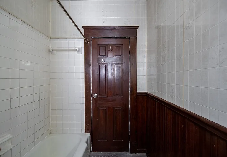 11 King Ave #2 — Photo 20
