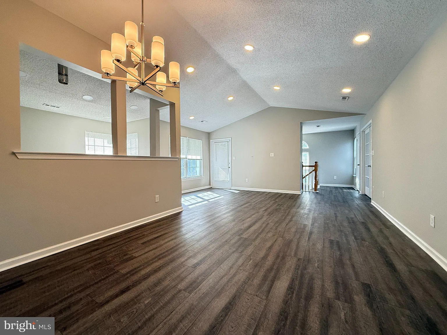 3 bed, 2.0 bath, $2,750 — Photo 3
