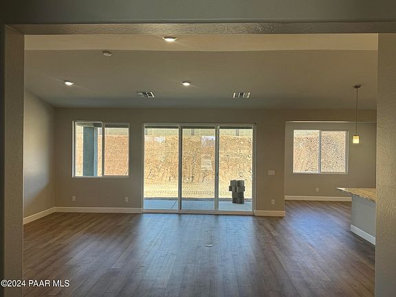 3rd image of 8661 N Isabella Ct