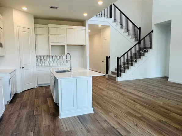 4407 Eagle Pass Dr, Rosenberg, TX 77469