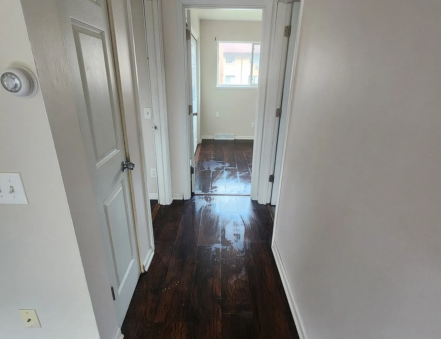 2 bed, 850 sqft, $1,200 — Photo 2