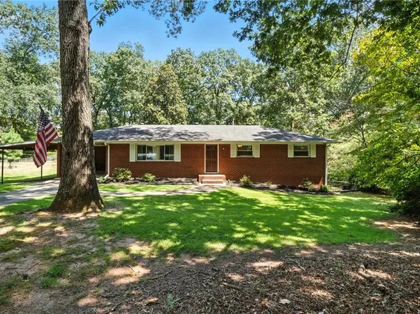 1784 Hammond Woods Cir SW, Marietta, GA 30008