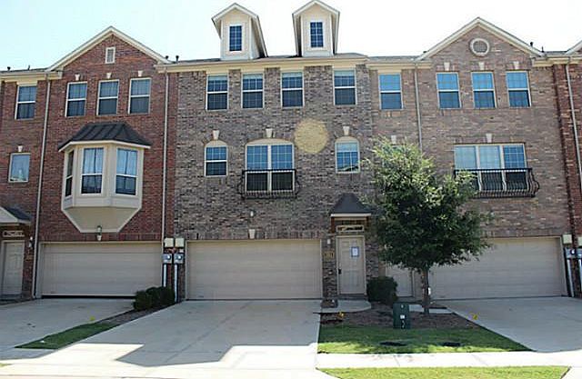 1st image of 2661 Chambers Dr