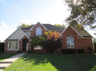 1214 W Cardinal St, Springfield, MO 65810