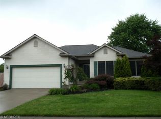 148 Finch Dr, Elyria, OH 44035