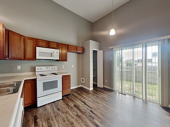 5th image of 3921 Rosefinch Cir