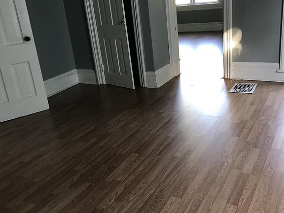 3rd image of 427 W Marion St APT 5