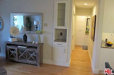 4th image of 1440 23rd St APT 306
