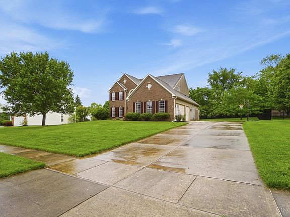 2nd image of 5766 Cedarview Ct