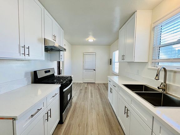 2nd image of 300 N Primrose Ave #G