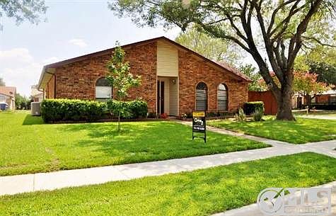 1st image of 303 Willow Springs Dr