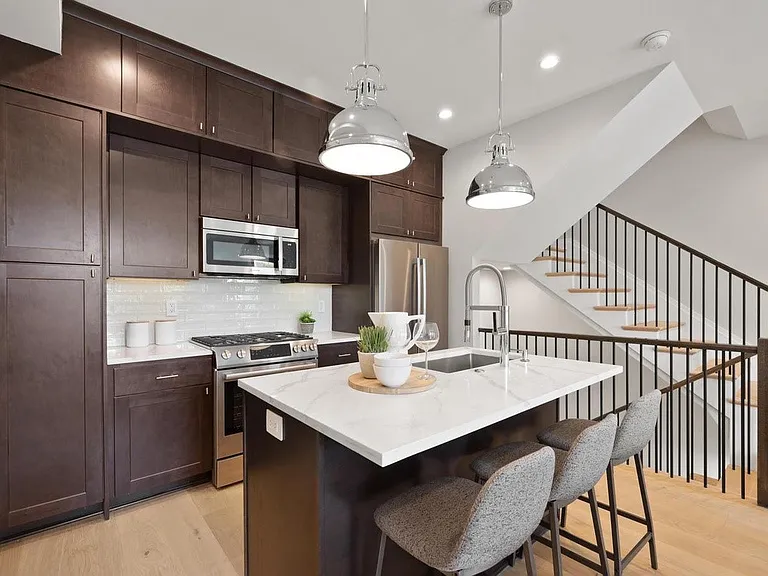 431 Quincy St NW #1 — Photo 8